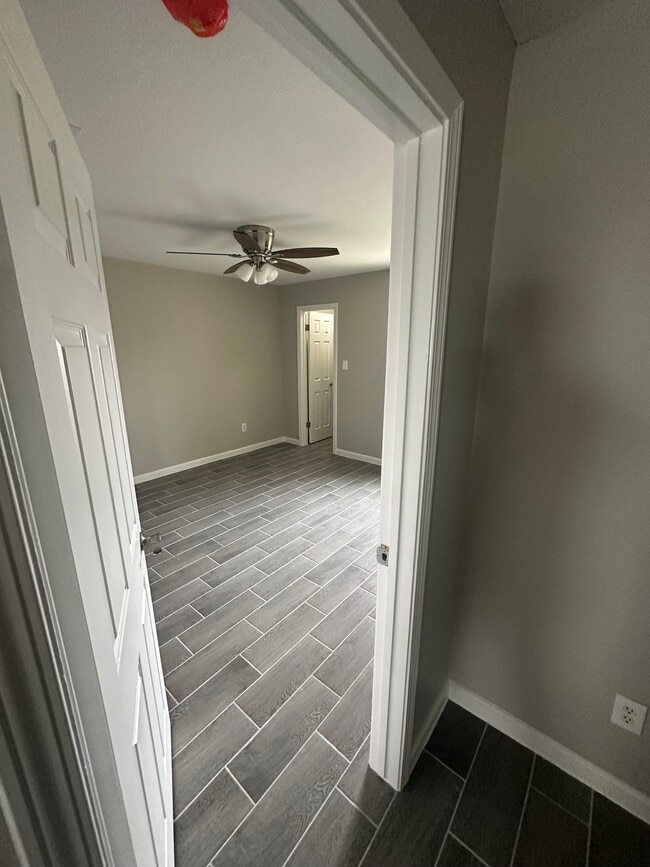 Building Photo - 101 Rockwell Way