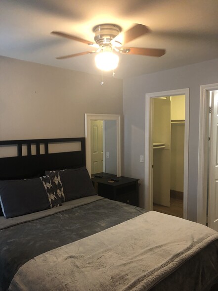 In-Suite Bedroom #2 w/ QueenBed & Closet - 5540 Lindo Paseo