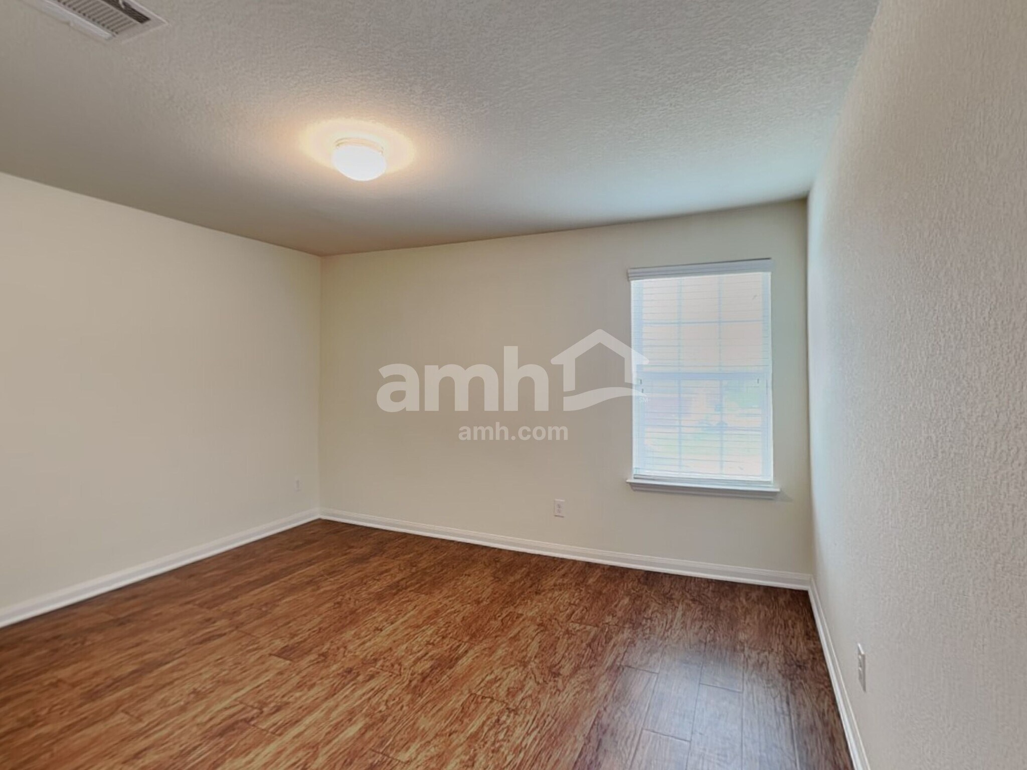 Building Photo - 19800 Andrew Johnson Dr