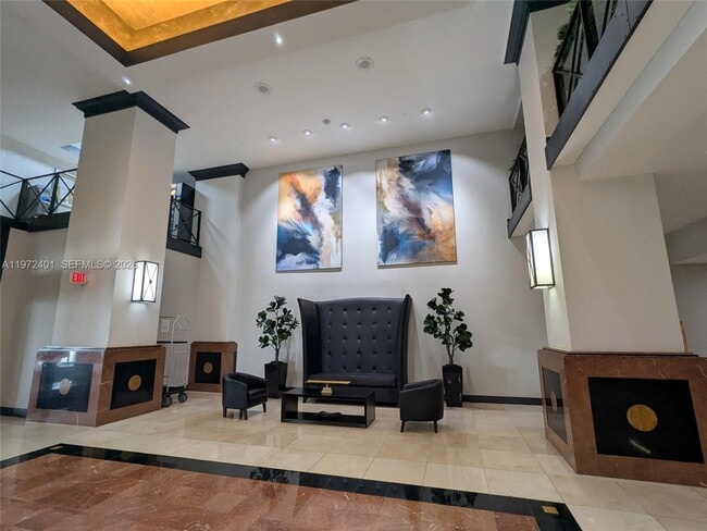 Building Photo - 555 NE 15th St