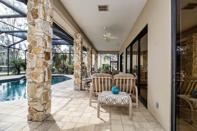 Building Photo - Palm Aire Fully Furnished Rental