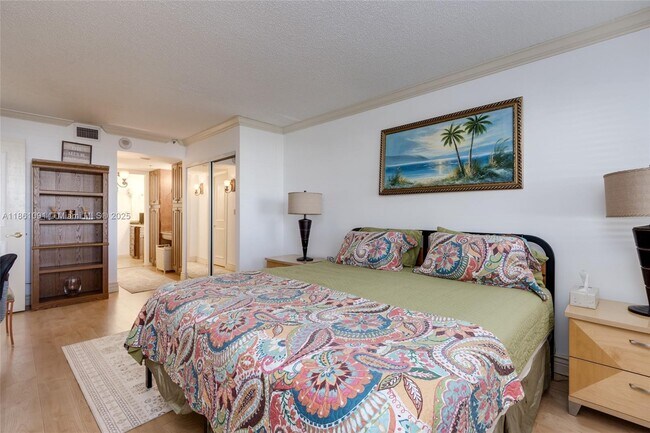 Building Photo - 1201 S Ocean Dr