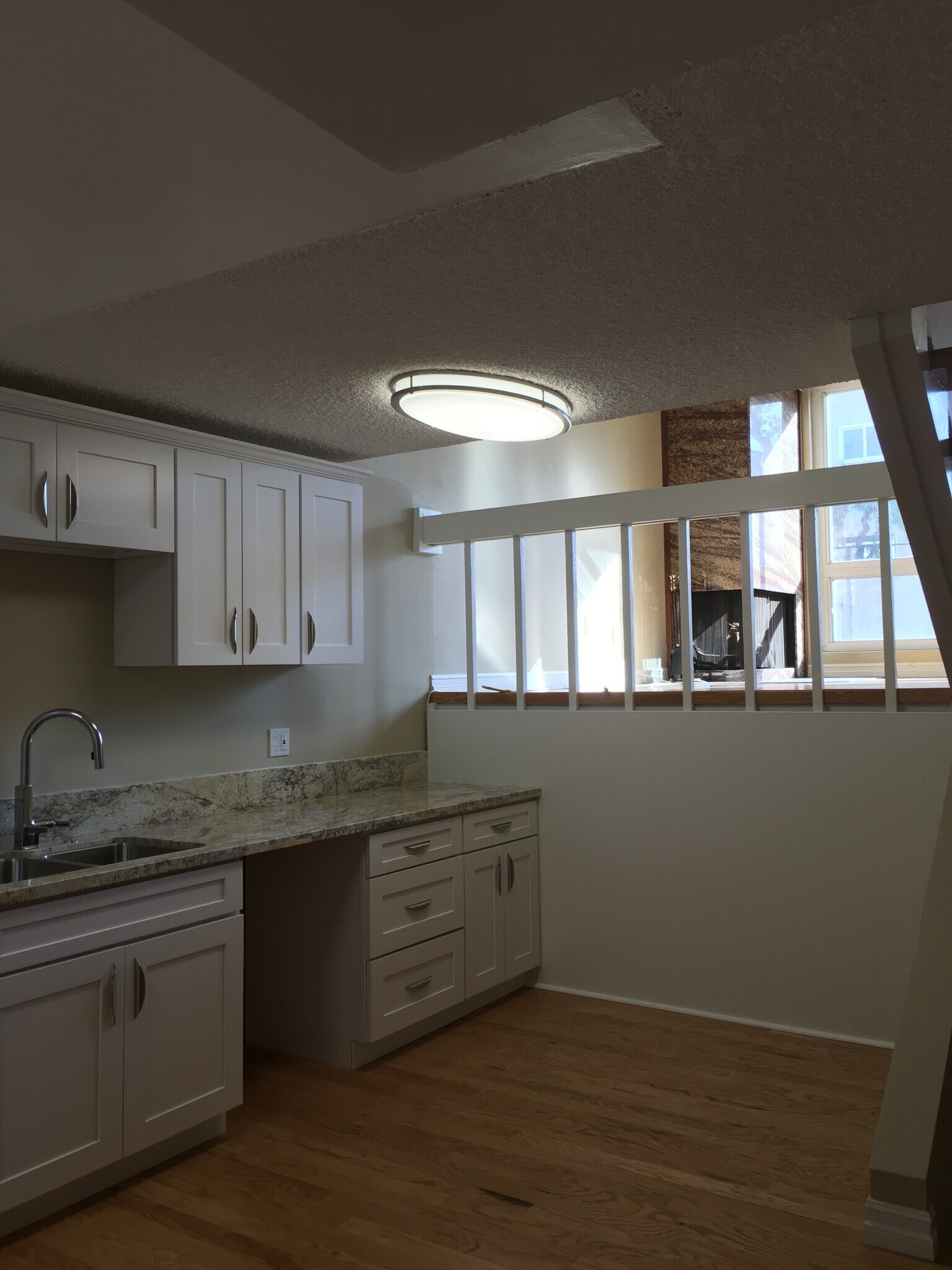 Kitchen - 100 Driftwood St