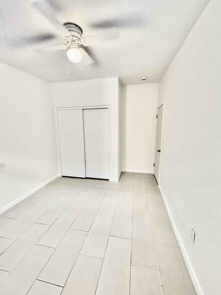 Building Photo - 629 27th St