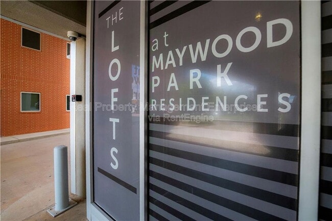 Building Photo - 1 NE 2nd St