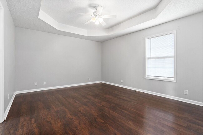 Building Photo - Updated Three Bedroom Ranch!