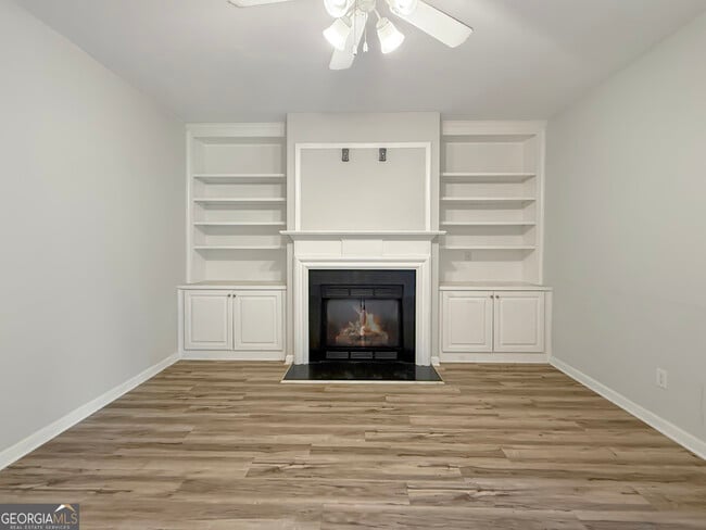 Building Photo - 1645 Southgate Mill Dr