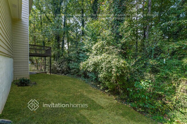 Building Photo - 452 Tower Pl