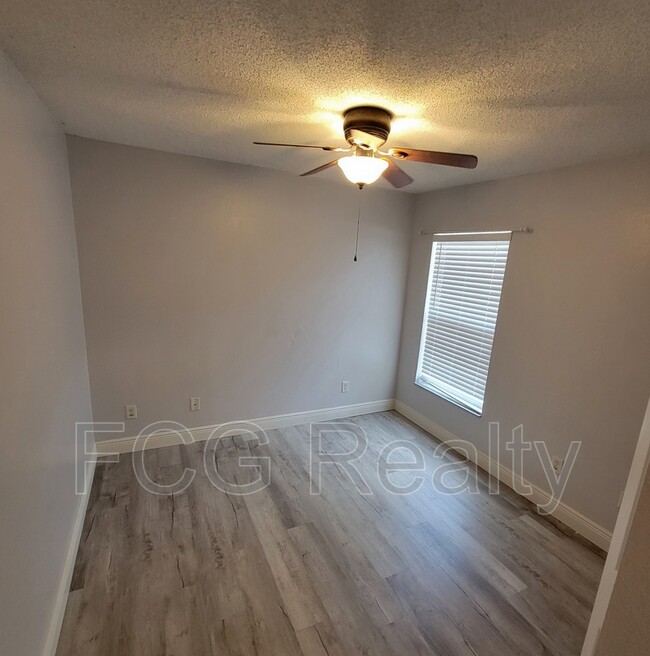 Building Photo - 1167 Singleton Cir