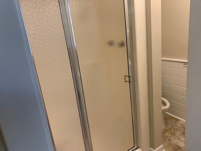 Building Photo - 1200A Falls Church Rd., Raleigh - Bev Roberts Rentals & Property Management