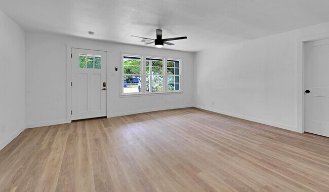 Building Photo - Spacious 3 Bed, 2 Bath Home in Waco