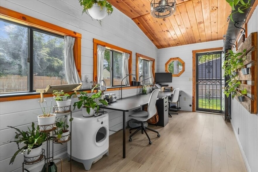 Building Photo - 37 Morrison Rd