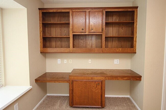 Building Photo - 3873 Pecan Cir