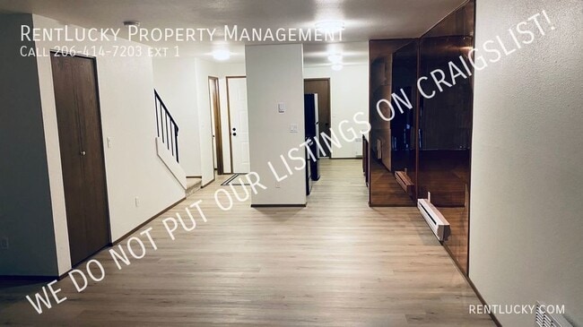 Building Photo - 1733 SW 318th Pl