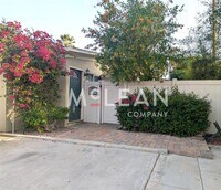 Building Photo - Calle Abronia