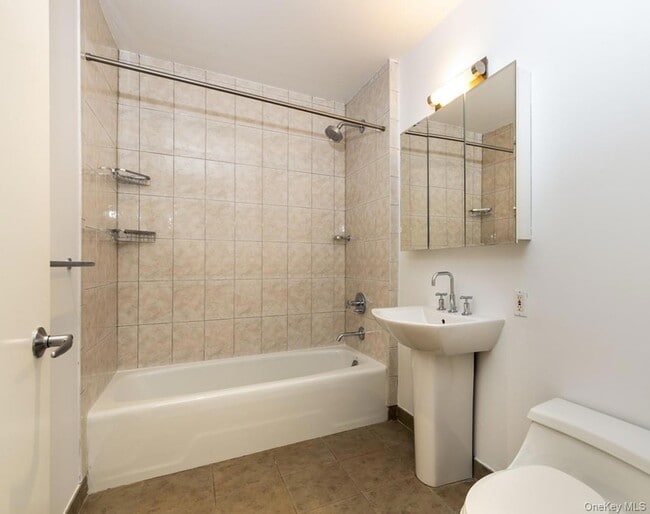 Building Photo - 48-21 5th St