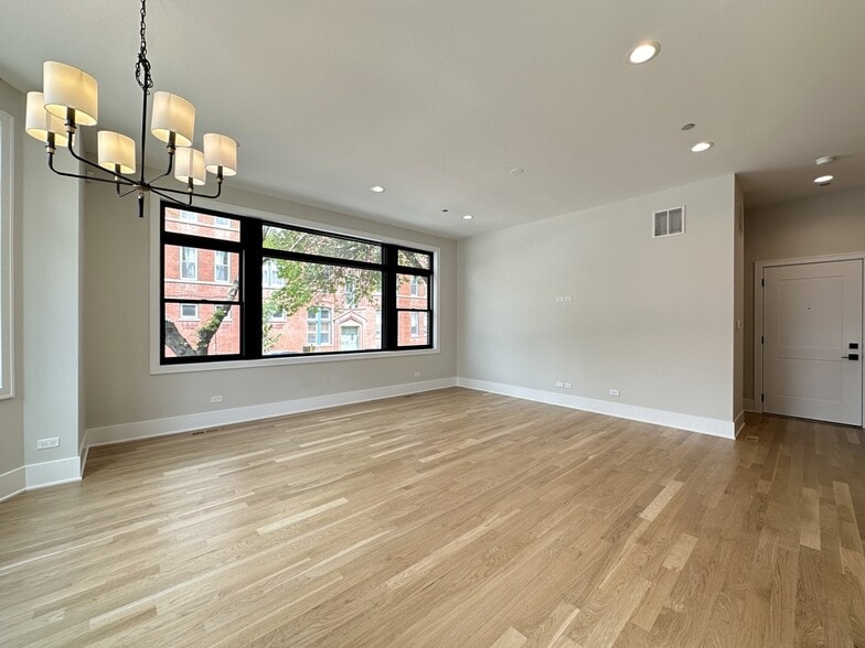 Building Photo - 1757 W Le Moyne St
