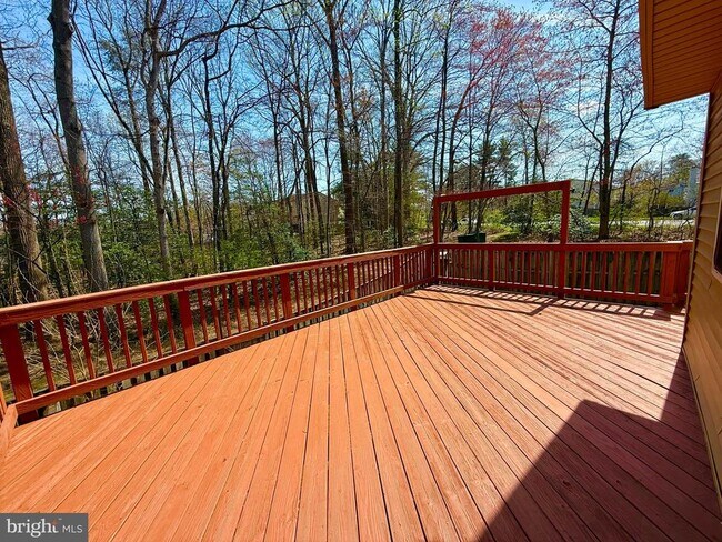 Building Photo - 8349 Windfall Rd