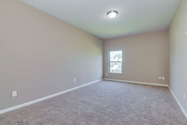 Building Photo - 5403 Hadwin Ct