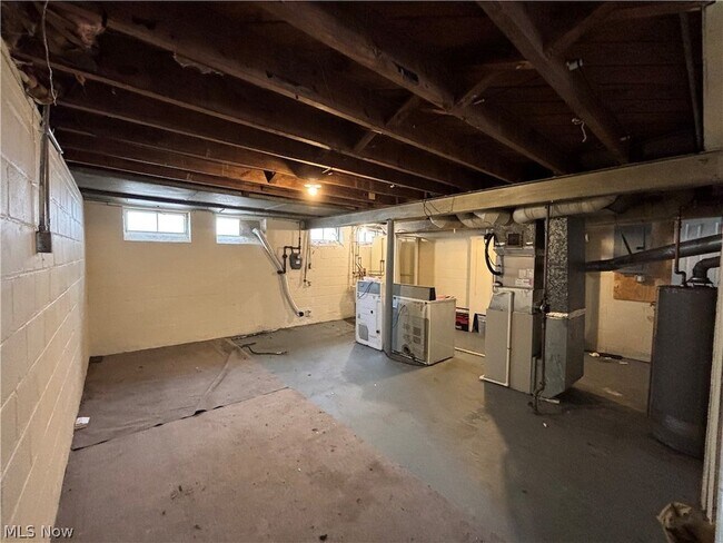 Building Photo - 12324 Willard Ave