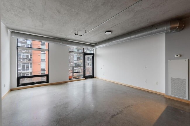 Building Photo - 720 N 4th St