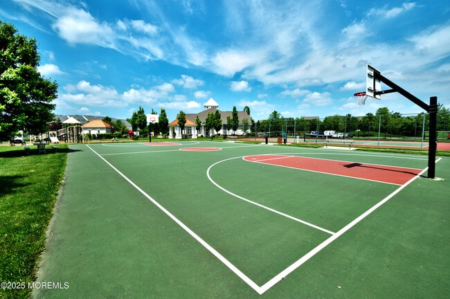 Building Photo - 40 Demarest Dr