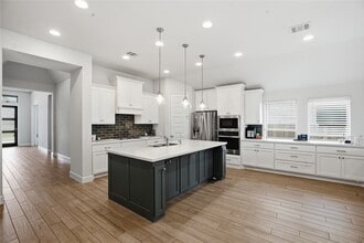 Building Photo - 10022 Starry Night Ln