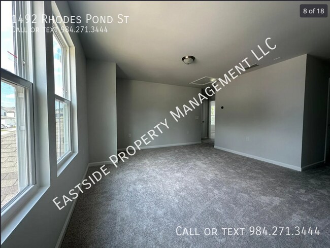 Building Photo - 1492 Rhodes Pond St
