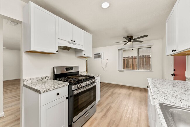 Building Photo - 6429 Stoneman Dr