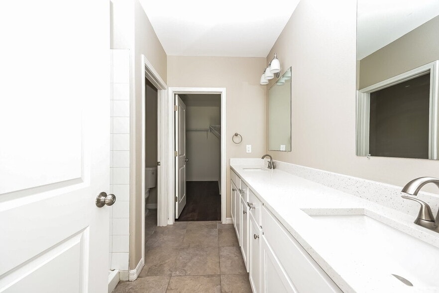 Building Photo - 14802 Diamond View Pl