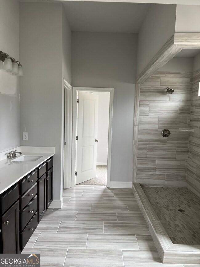 Building Photo - 4453 Mill Oak Wy