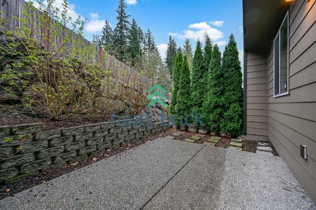 Building Photo - Spacious 3-Bed Townhouse Retreat in Bothell – 1928 Sq Ft of Comfortable Living!