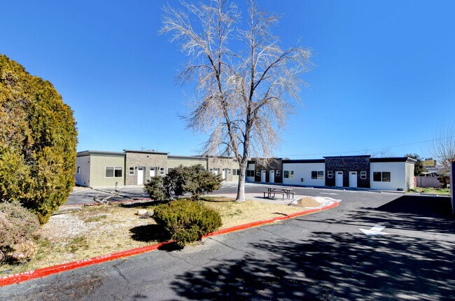 Primary Photo - 1774 Willow Trl