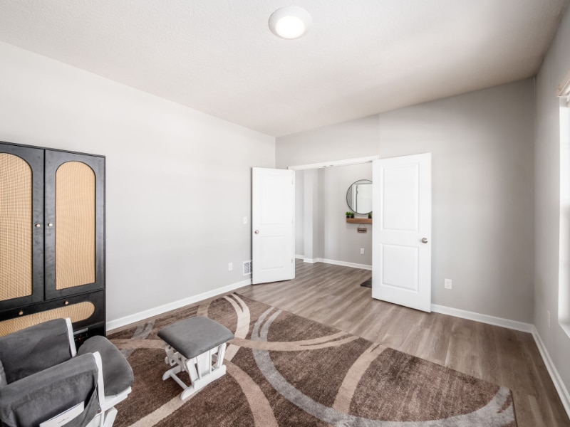 Building Photo - 127 Silver Pne Ln