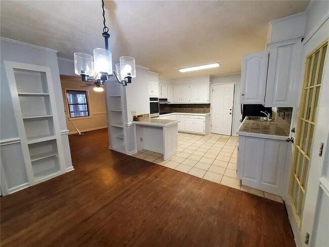 Building Photo - 7591 S Chestatee St