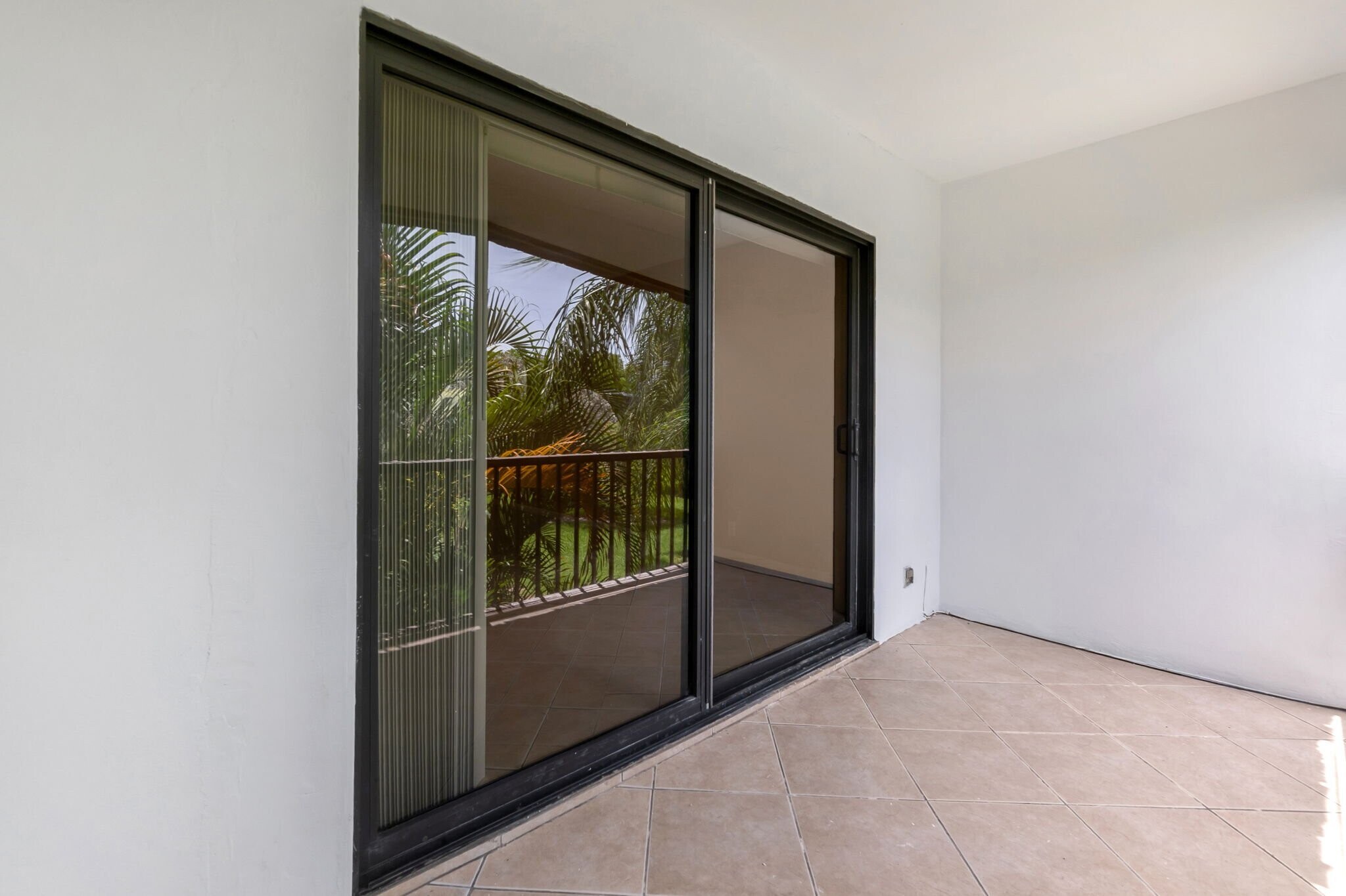 Building Photo - 3111 Oakland Shores Dr