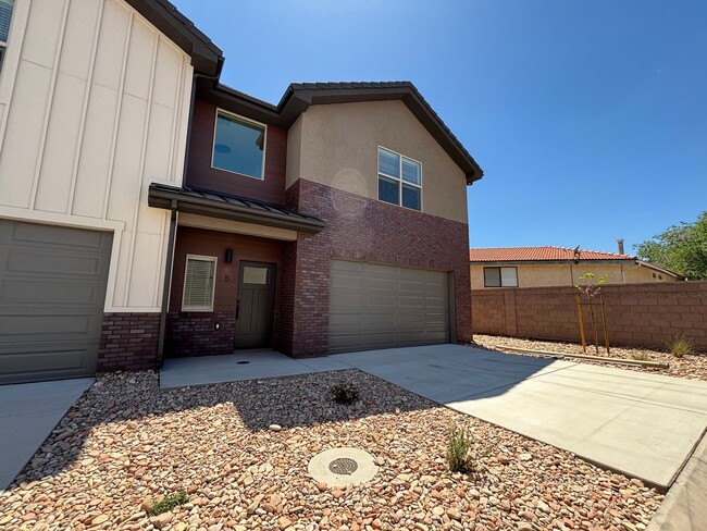 Primary Photo - BRAND NEW TOWNHOME FOR RENT!