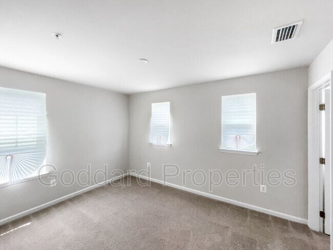 Building Photo - 7893 Jasons Landing Way