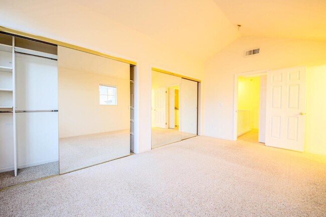 Building Photo - 106 Concord Cir