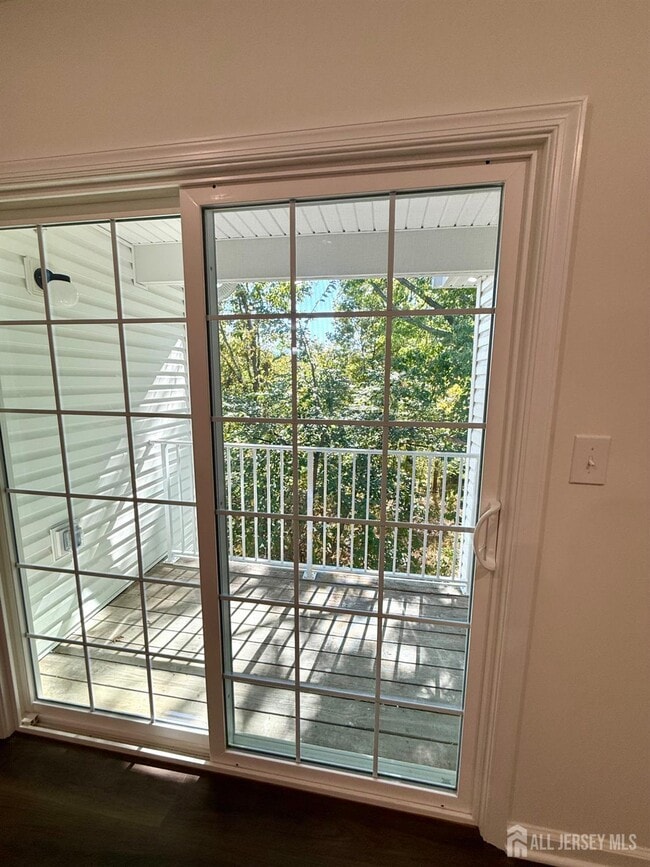 Building Photo - 1238 Waterford Dr