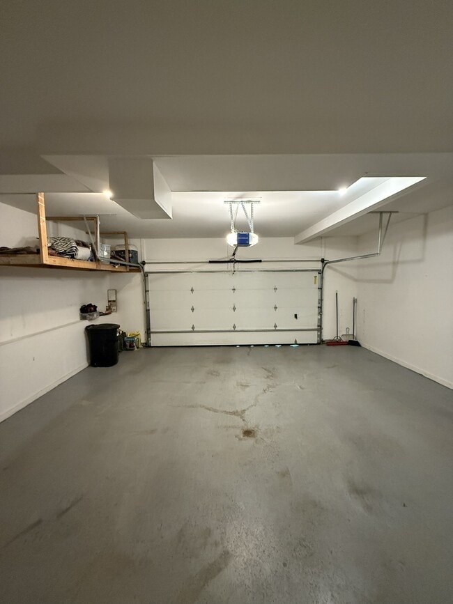 Building Photo - 6160 S Clearview Loop