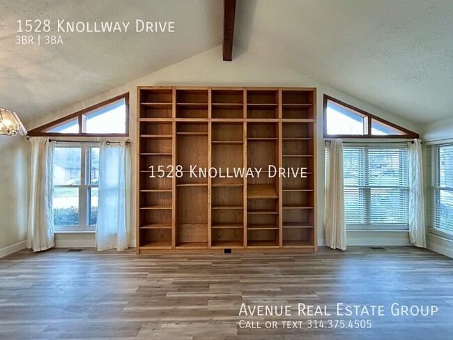 Building Photo - 1528 Knollway Dr