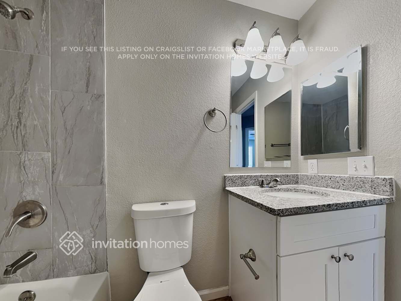 Building Photo - 8151 Meadowcrest Dr