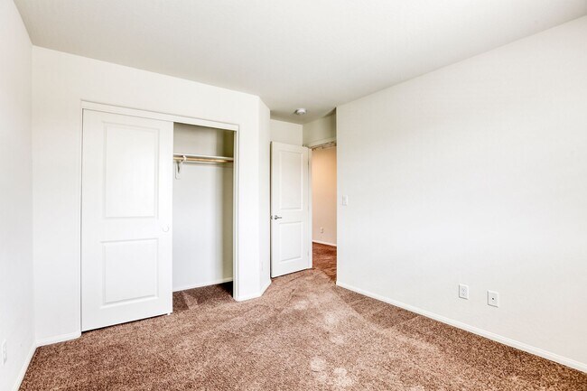 Building Photo - Great 3 bedroom home close to Nellis AFB