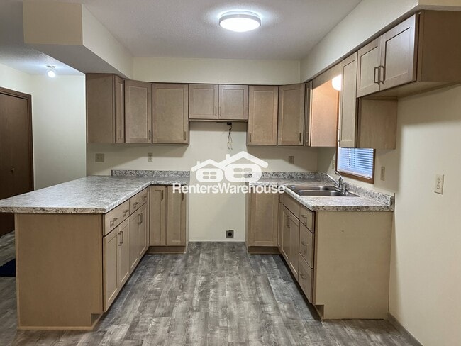 Building Photo - 2706 Bongey Dr