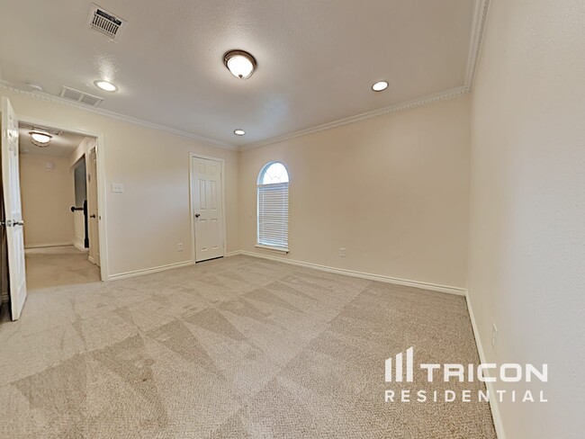 Building Photo - 21114 Southern Colony Ct