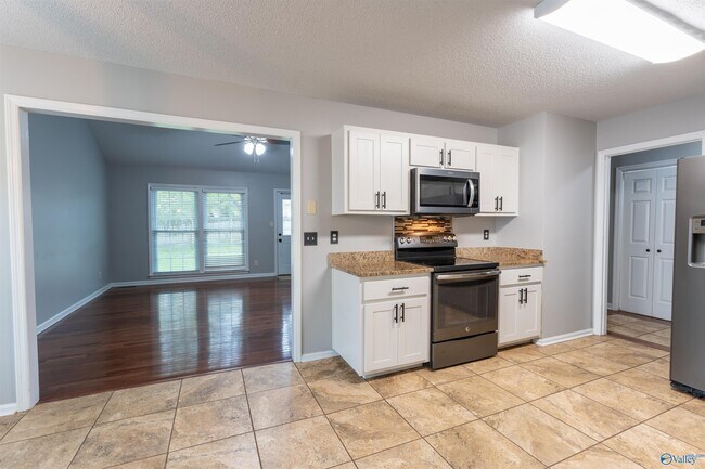 Building Photo - 104 Westminster Way