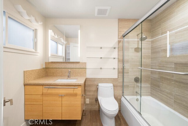 Building Photo - 376 Cliff Dr