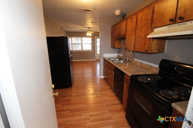 Building Photo - 308 Bonnie Ln