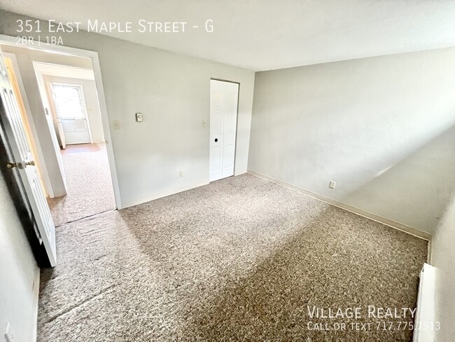 Building Photo - Affordably Priced 2-Bed with eat-in kitche...